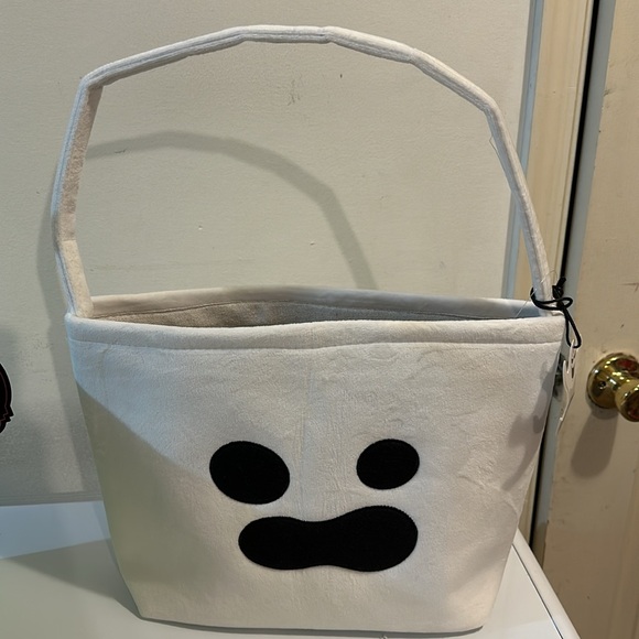Halloween totes - Picture 4 of 9